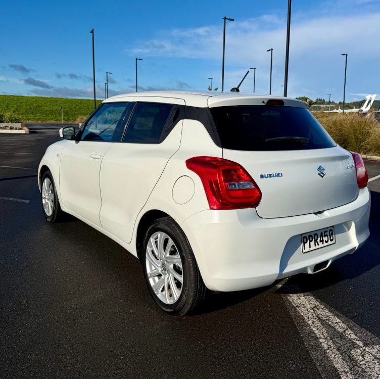2022 Suzuki Swift GL 1.2P/CVT – photo 4