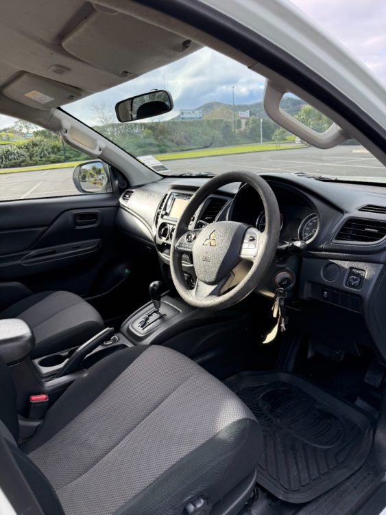 2021 Mitsubishi Triton SC C GLX 4WD 6AT 2.4 – photo 4